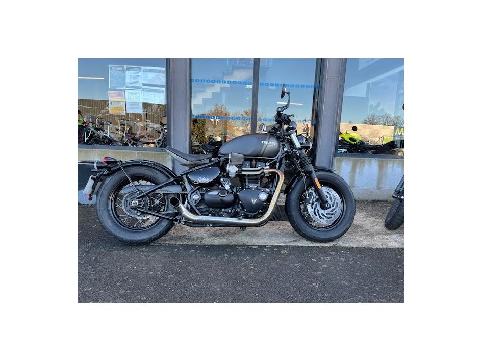 TRIUMPH Bonneville Bobber 1200 