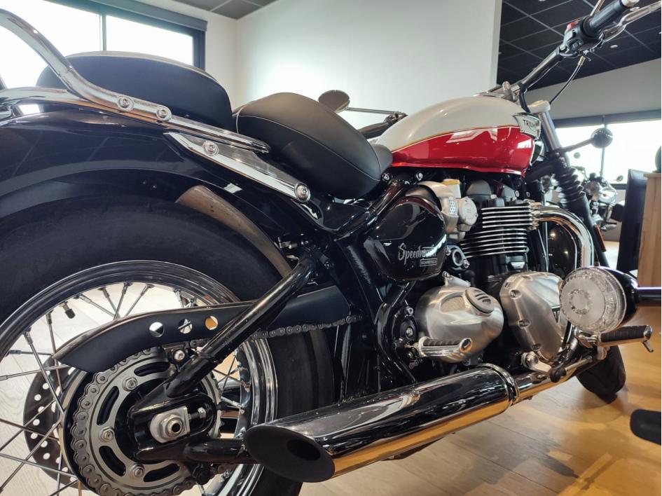 TRIUMPH BONNEVILLE SPEEDMASTER 1200