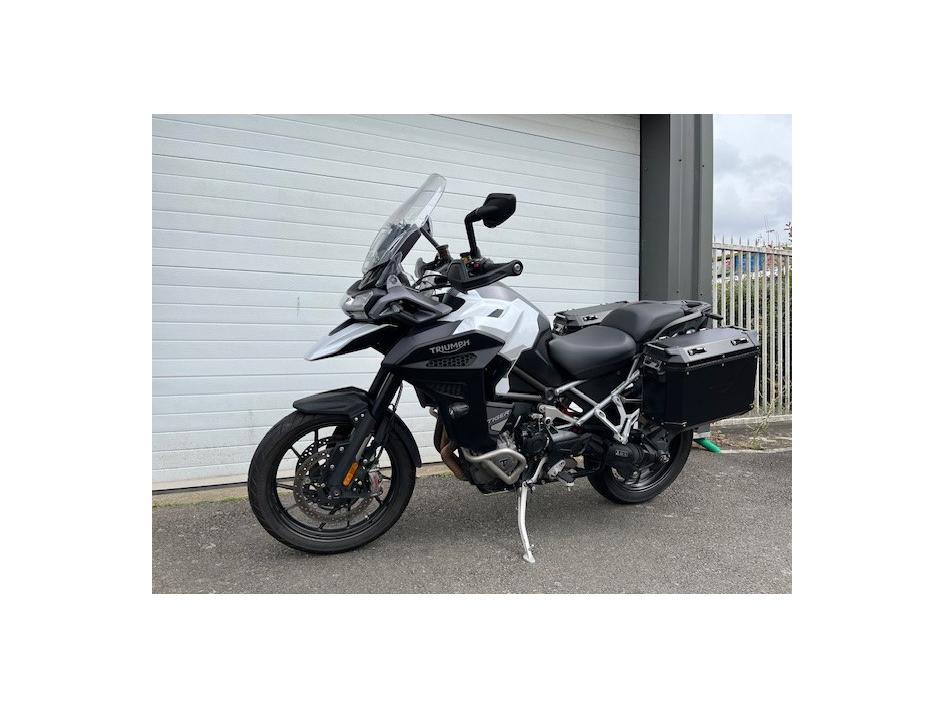 TRIUMPH TIGER 1200 GT EXPLORER