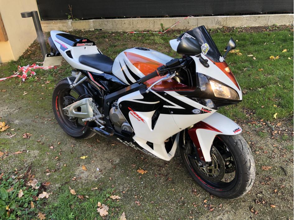 HONDA CBR 600 RR