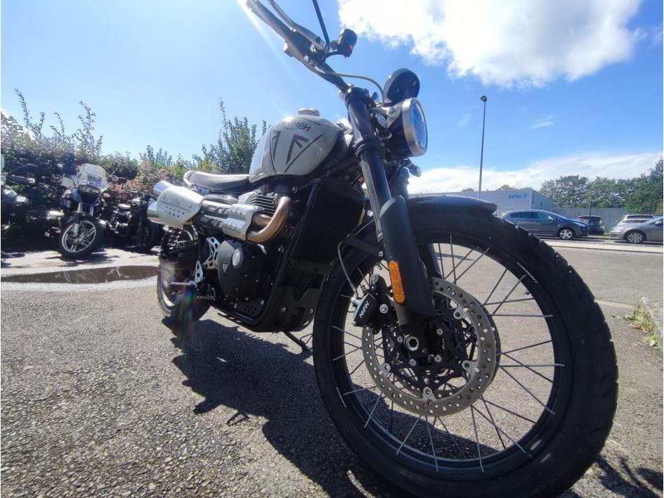 TRIUMPH SCRAMBLER 1200