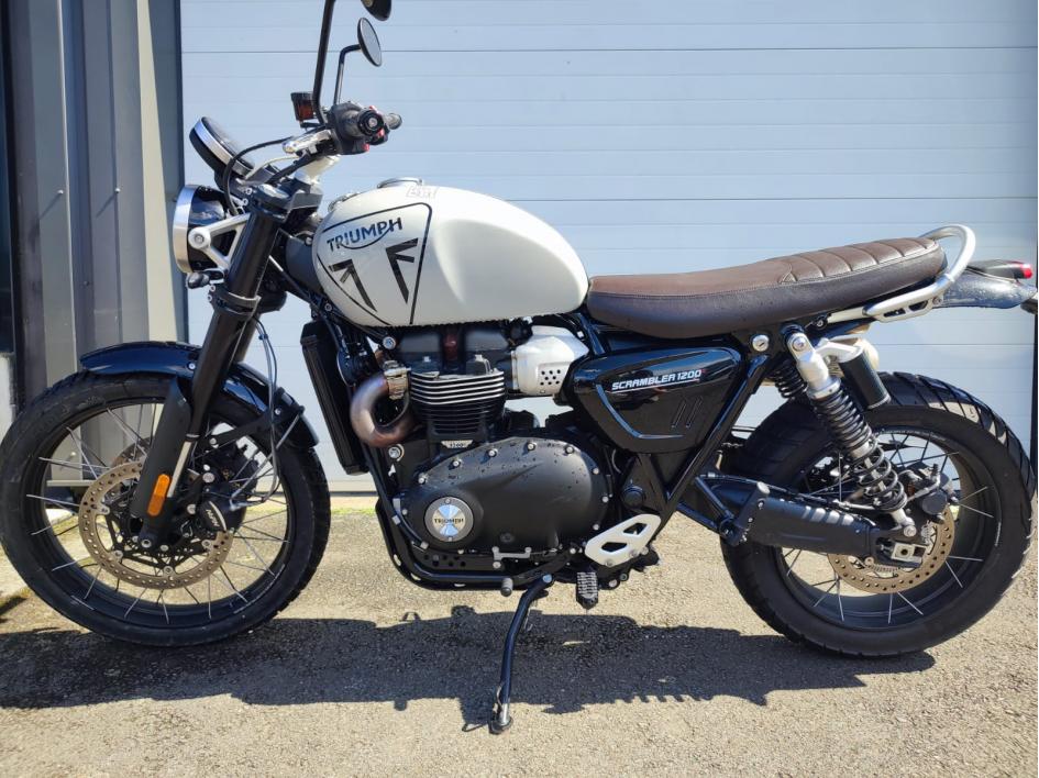 TRIUMPH SCRAMBLER 1200