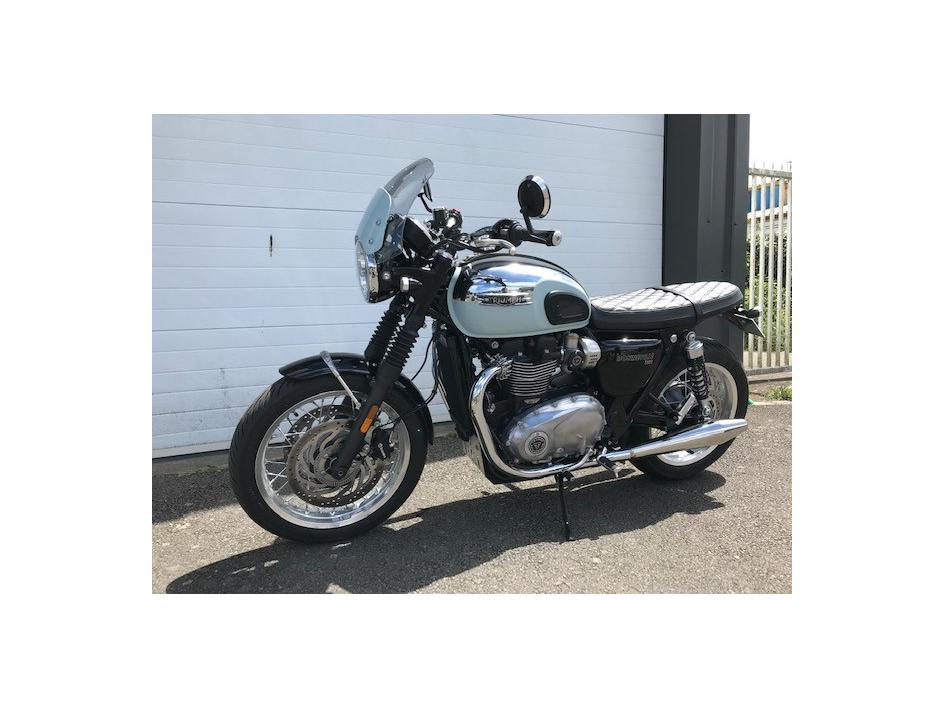 TRIUMPH BONNEVILLE T120 CHROME