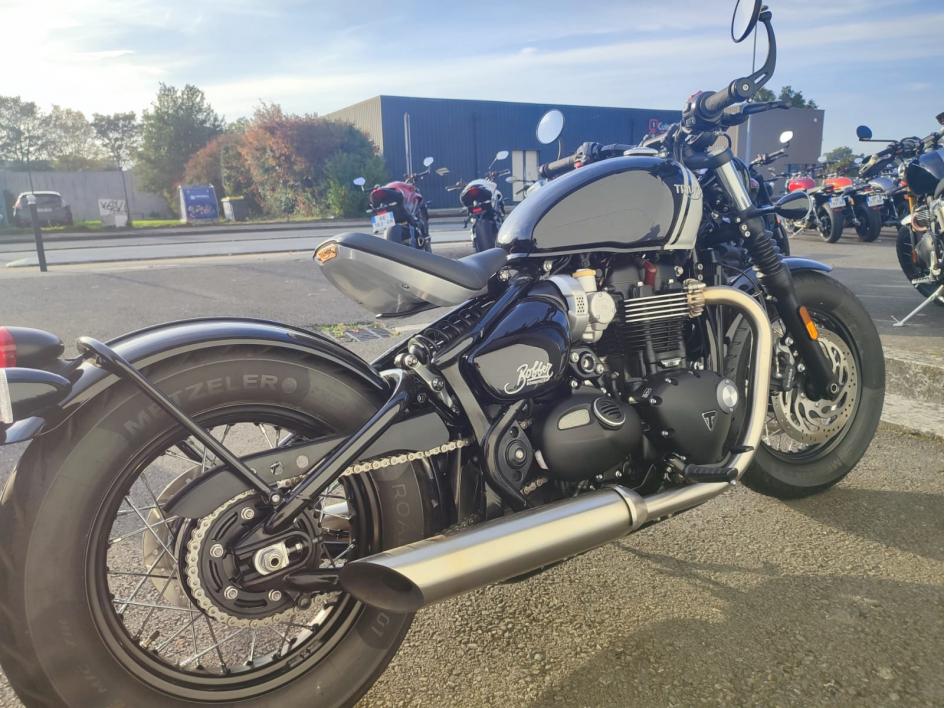 TRIUMPH Bonneville Bobber 1200