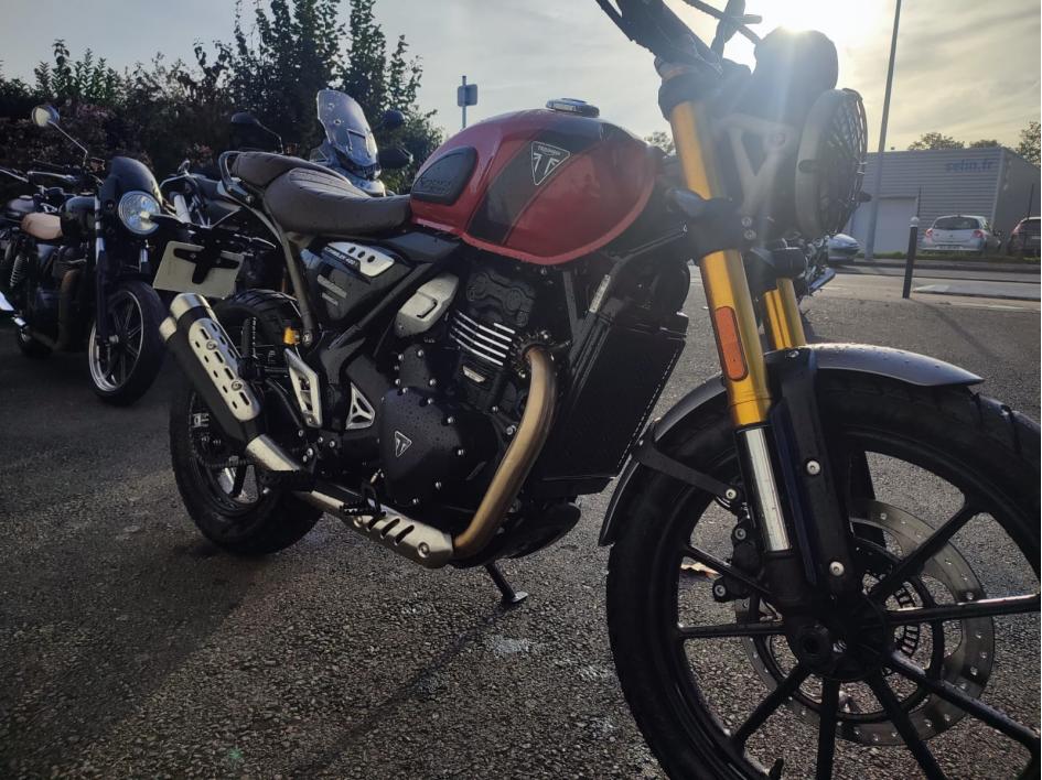 TRIUMPH Scrambler 400 X