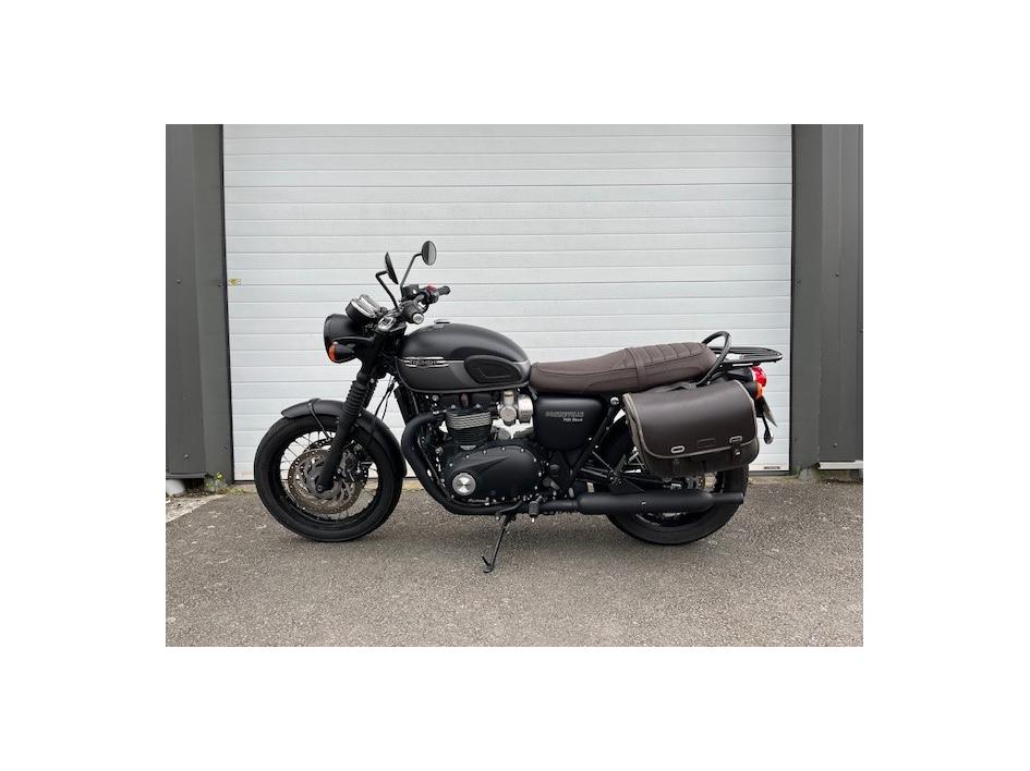 TRIUMPH Bonneville T120 Black