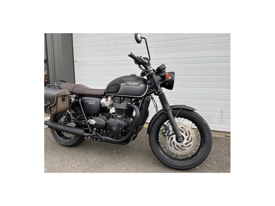 TRIUMPH Bonneville T120 Black
