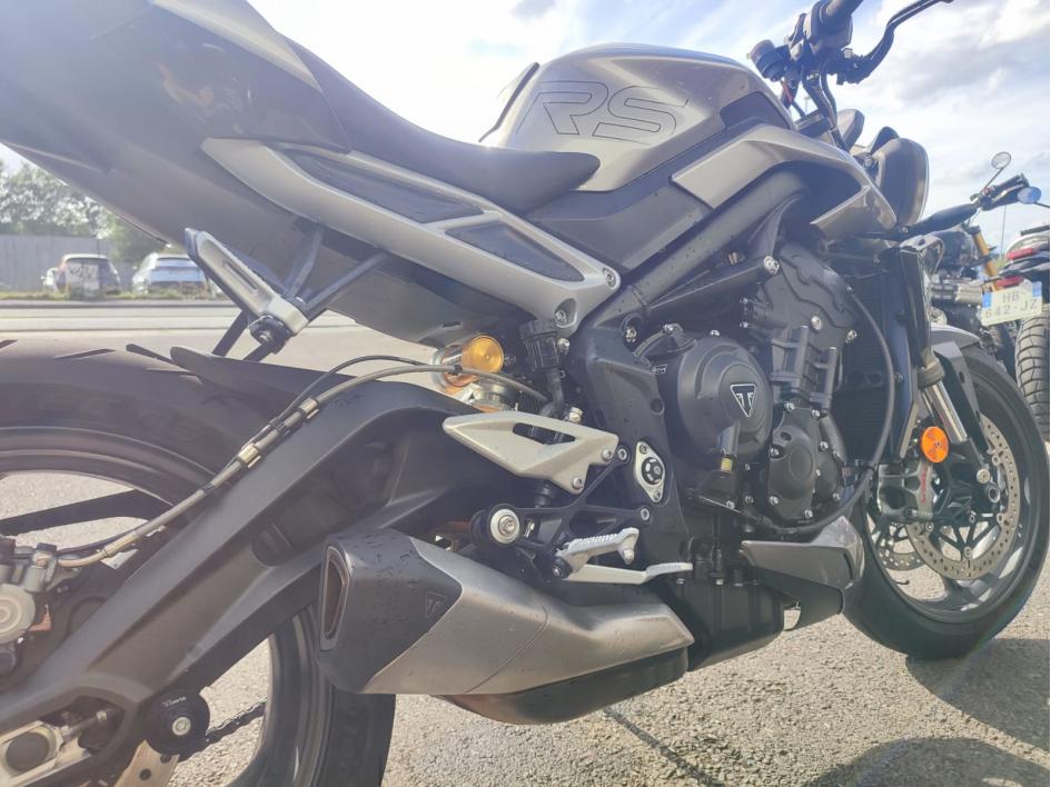 TRIUMPH STREET TRIPLE 765 RS
