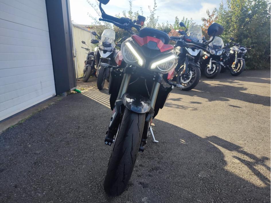 TRIUMPH STREET TRIPLE 765 RS