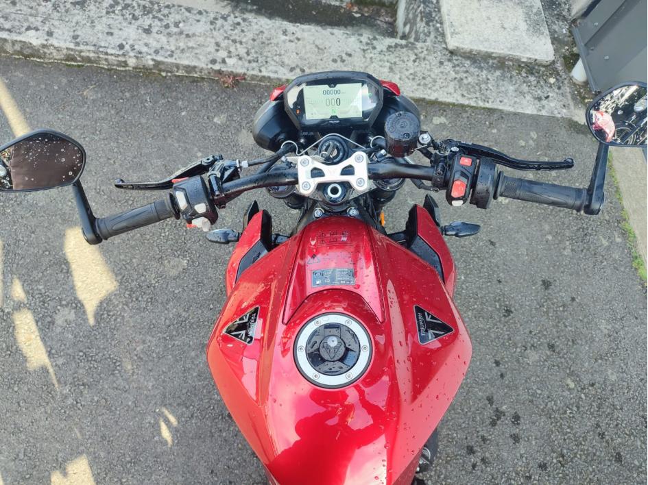 TRIUMPH STREET TRIPLE 765 RS