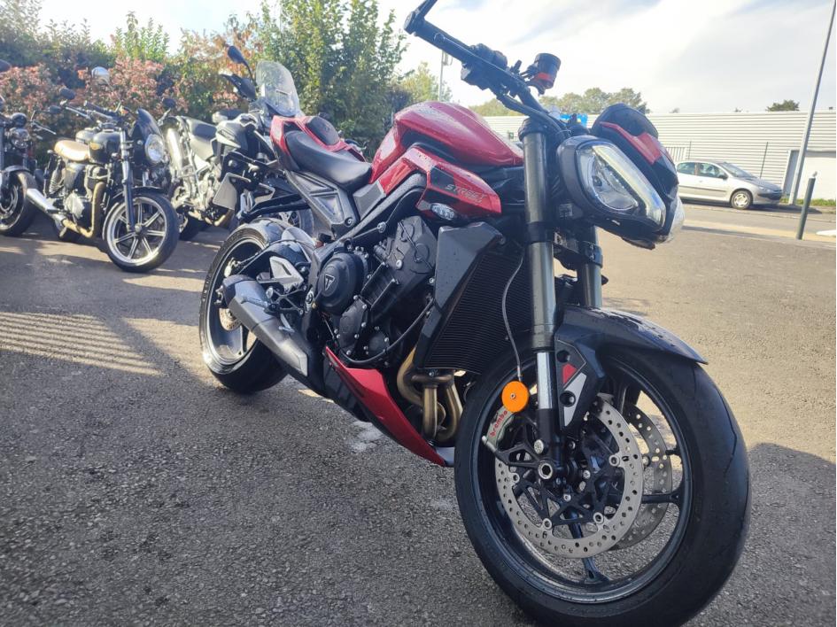 TRIUMPH STREET TRIPLE 765 RS