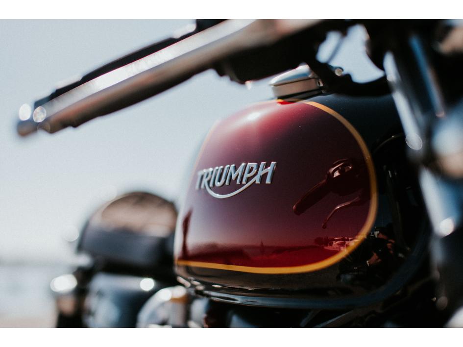 1200 THRUXTON CLASSIC VINTAGE