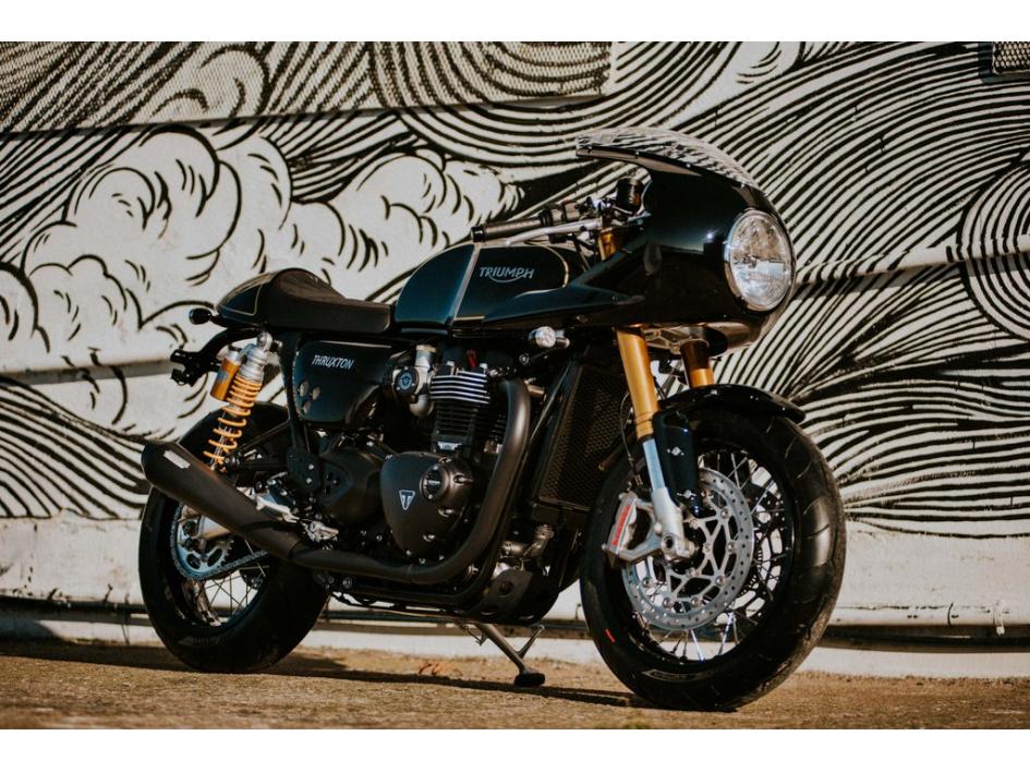 1200 THRUXTON-R FULL BLACK BEAUTY