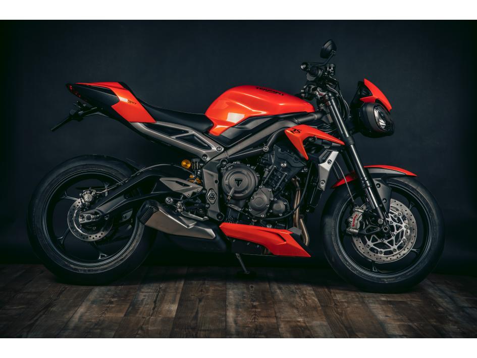 765 STREET TRIPLE RS LUCIFER ORANGE
