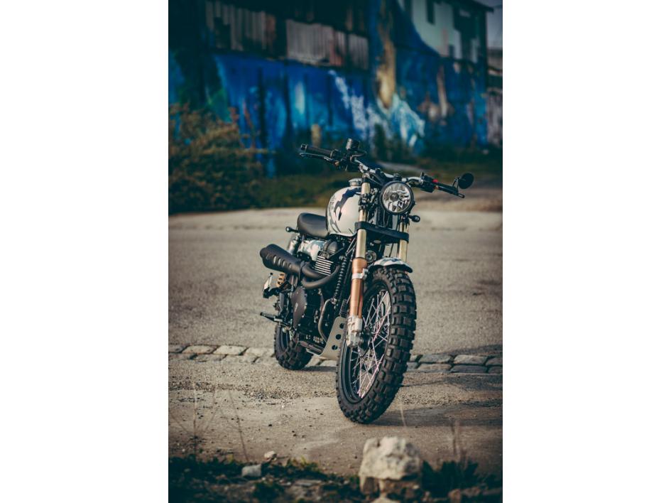 900 SCRAMBLER (ICE DESERT)