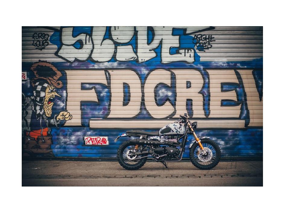 900 SCRAMBLER (ICE DESERT)