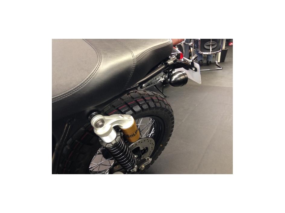 900 SCRAMBLER JET BLACK