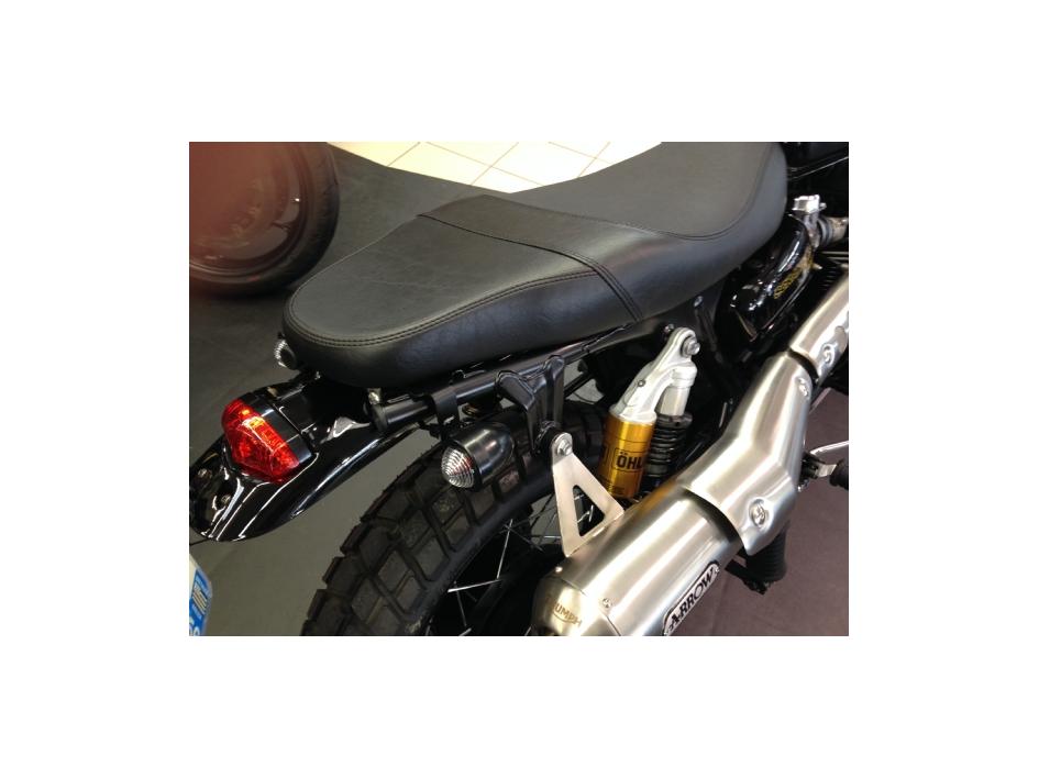 900 SCRAMBLER JET BLACK